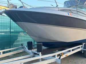 Vand barca Bayliner 245 sau schimb mercedes s class 2021 sau seria7 22 — miniatura 10