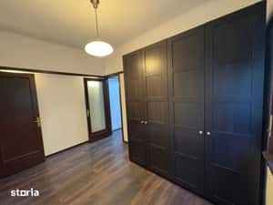 Inchiriez apartament 5 camere in vila interbelica — miniatura 6