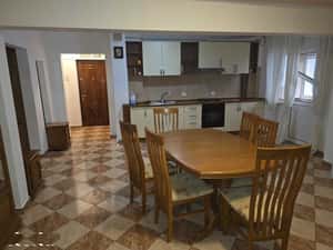 Apartament 3 camere moern si spatios in Gvana 3, stradal. piata — miniatura 3