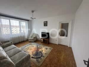 Apartament decomandat 3 camere etaj 4 zona Rahovei Sibiu