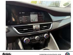 Alfa Romeo Giulia Veloce Q4, 280 CP, 2024, 15.990 km, Automată — miniatura 5