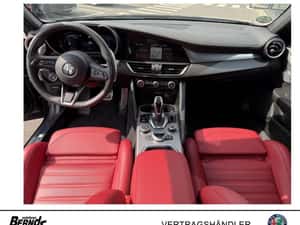 Alfa Romeo Giulia Veloce Q4, 280 CP, 2024, 15.990 km, Automată — miniatura 7