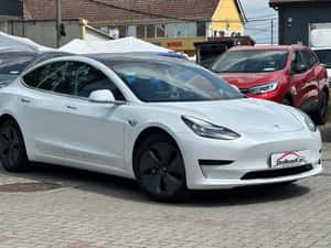 Tesla Model 3 Berlină, 2020, 32.990 EUR — miniatura 3