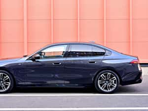 Bmw 520 pachet M — miniatura 5