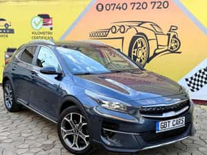 KIA XCeed - Plug-in hybrid import 2021, cu tehnologie avansată — miniatura 1