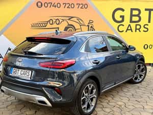 KIA XCeed - Plug-in hybrid import 2021, cu tehnologie avansată — miniatura 3