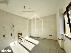 Apartament cu 3 camere, 56mp utili+balcon, etaj 2/3, Bl. Victoriei — miniatura 5