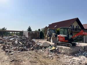 Demolari Profesionale| Cu Camioane Si Utilaje Specializate! — miniatura 2