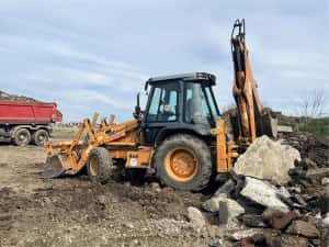 Demolari Profesionale| Cu Camioane Si Utilaje Specializate! — miniatura 7