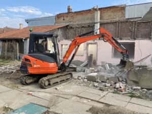 Demolari Profesionale| Cu Camioane Si Utilaje Specializate! — miniatura 8