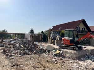 Demolari Profesionale| Cu Camioane Si Utilaje Specializate! — miniatura 10