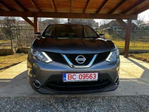 Nissan Qashqai Tekna 4x4 1.6 DCI — miniatura 9