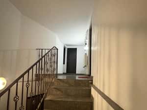 1 camera 35 mp mob si utilat complet zona liceul  negruzzi 350 euro — miniatura 6