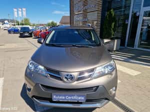 TOYOTA RAV-4 2.0 D-4D 4WD EXECUTIVE – SUV robust și eficient — miniatura 2