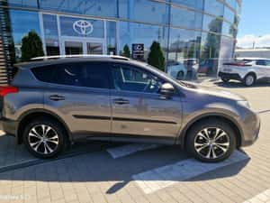 TOYOTA RAV-4 2.0 D-4D 4WD EXECUTIVE – SUV robust și eficient — miniatura 4