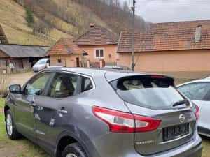 Nissan Qashqai 1.5 dci — miniatura 4