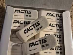 Gume FACTIS pt. sters urme grafit,  4 cutii  a cate 30 gume, Spania — miniatura 4