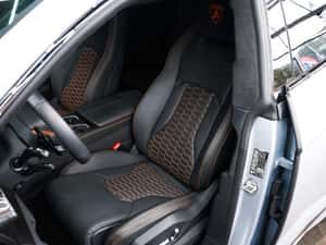 Vând Lamborghini Urus 2023, 650 cp, 41.000 km, Gri — miniatura 6