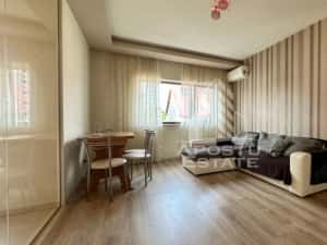 Apartament de vanzare cu 3 camere, etajul intai, Dumbravita — miniatura 2