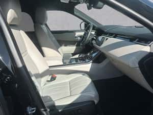 Land Rover Range Rover Velar Automată 404 HP Hibrid (B/E) — miniatura 3