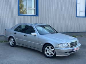 Mercedes C 220 CDI SPORT fara rugina (unic propietar ) — miniatura 3
