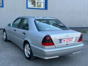 Mercedes C 220 CDI SPORT fara rugina (unic propietar ) — miniatura 5