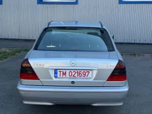 Mercedes C 220 CDI SPORT fara rugina (unic propietar ) — miniatura 9