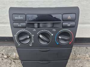 Panou Comanda Ac/Căldură Toyota Corolla E12.  2001-2006. Volan stinga. — miniatura 8