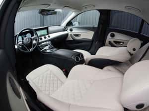 Mercedes-Benz E 300de 4Matic Avantgarde — miniatura 5