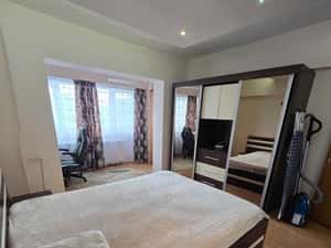 Proprietar inchiriez 4 camere Mosilor — miniatura 5