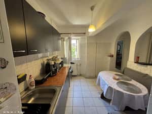 Apartament cu 3 camere, 65 mp, et. 3 din 4, str. Zenit, Micro 16