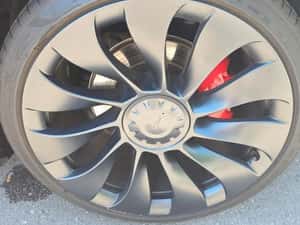 Tesla Model Y 534 CP, electric, 16500 km, 51335 EUR — miniatura 6