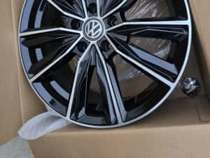 Jante de aliaj pentru vw pe 17 marca silver line model Akron — miniatura 3