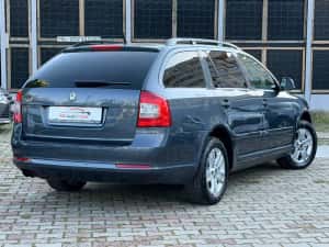 2x Skoda Octavia Style / 2.0 TDI - 140Cp sau 1.6 TDI - 105Cp / RATE / Garantie / Climatronic / Istoric Skoda / — miniatura 3