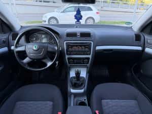 2x Skoda Octavia Style / 2.0 TDI - 140Cp sau 1.6 TDI - 105Cp / RATE / Garantie / Climatronic / Istoric Skoda / — miniatura 5