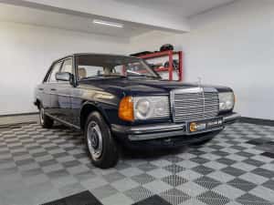 Mercedes w123 cobra 240D automatic