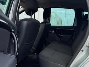 Dacia Duster 1.5 dci / 110 cp 4x4 An 2011 cu doar 34.000 km reali — miniatura 5