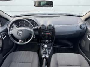 Dacia Duster 1.5 dci / 110 cp 4x4 An 2011 cu doar 34.000 km reali — miniatura 7