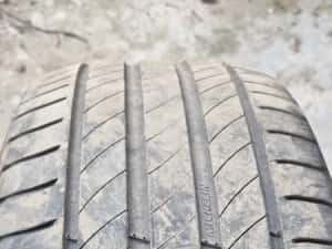 4 anvelope vara Michelin 215/60/16 — miniatura 4