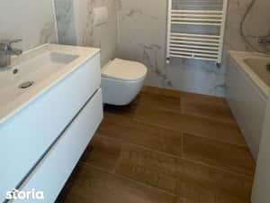 Apartament 3 camere de închiriat Tractorul Brașov–ideal birouri/firma — miniatura 6