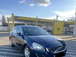 Vand Volvo V60 2l diesel — miniatura 1
