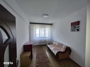 Apartament cu 3 camere openspace zona Nicolina Cug lângă bulevard — miniatura 5