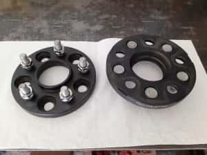 distantiere flanse volvo ford 15mm 5x108 cb 63,4 — miniatura 6