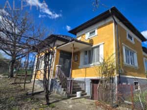 Casa traditionala + teren generos 2400 mp | 11 km de Bistrita — miniatura 1