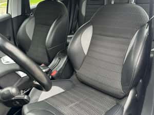 Peugeot 2008 - 2015 - 127.000 km - 6.200 EUR — miniatura 7