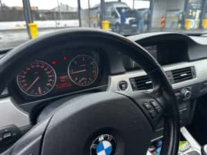 BMW 320 facelift 2011 — miniatura 8