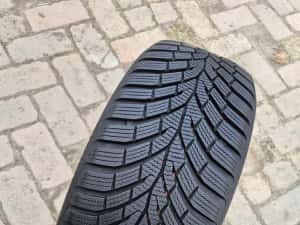 O bucată 205/55 R16 M+S iarnă - una Continental Pirelli — miniatura 3