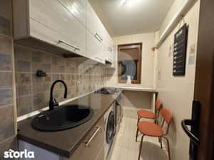 Apartament 2 camere -pet friendly - mobilat si utilat langa metrou Rom — miniatura 4