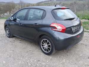 An 2013/Peugeot 208/Euro5/1.0B — miniatura 3