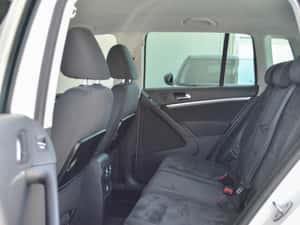 Volkswagen Tiguan 2.0 TDI 4Motion DSG Trend&Fun — miniatura 3
